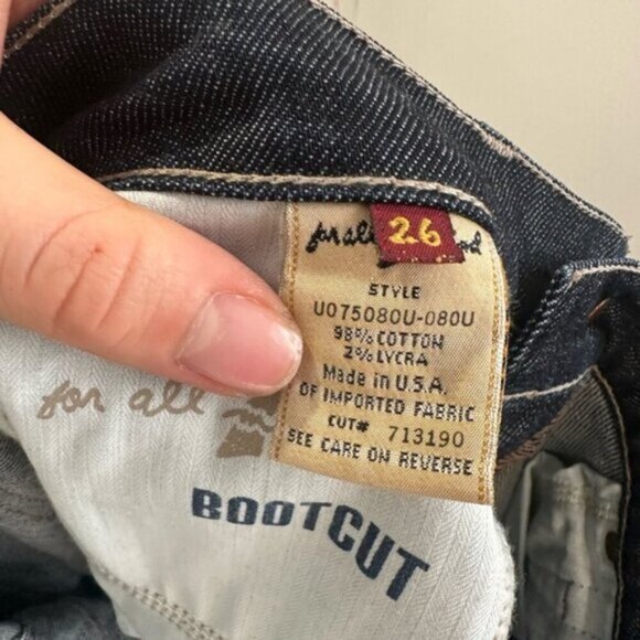 LIKE NEW- 7 FOR ALL MANKIND BOOTCUT JEANS - Picture 9 of 9